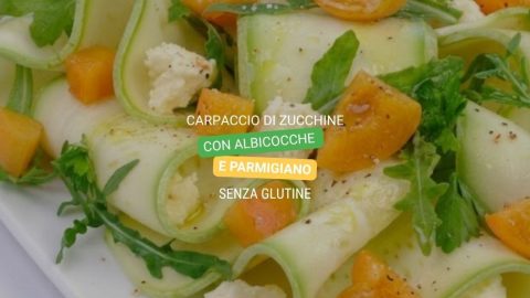 Carpaccio di zucchine con albicocche e parmigiano