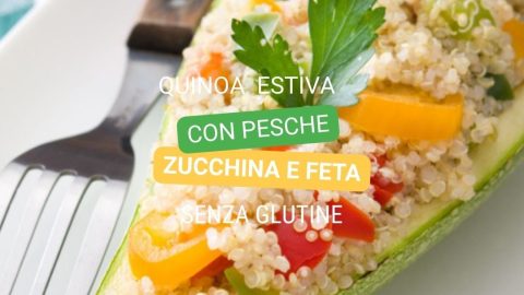 Quinoa estiva con pesche, zucchine e feta